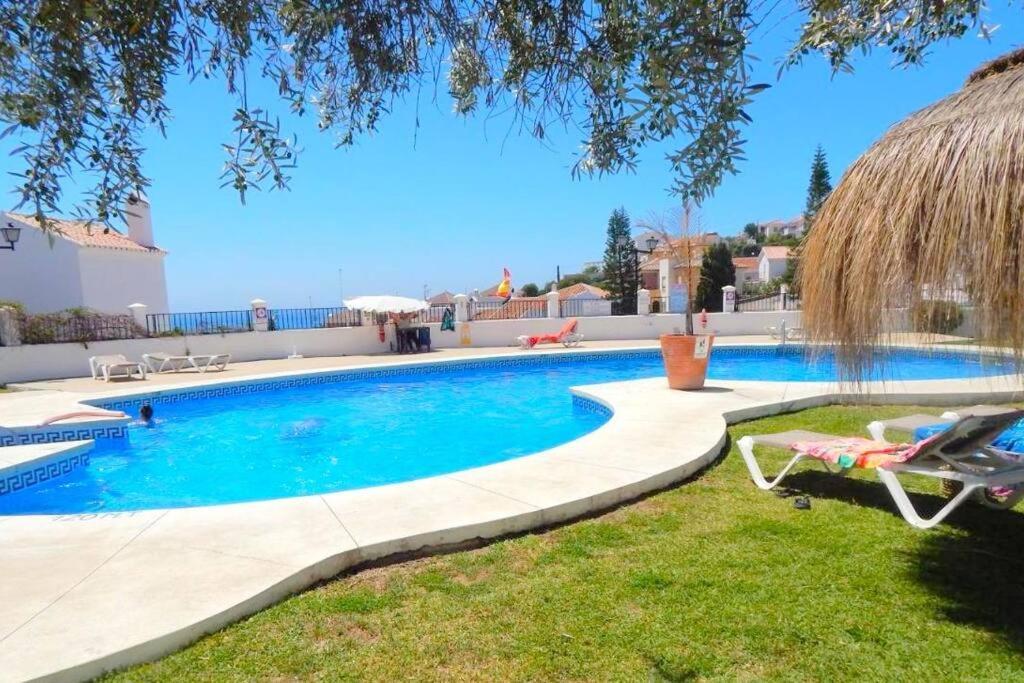 Beautiful 3 Bedroom Townhouse In Urb. Tropicana, Nerja Luaran gambar