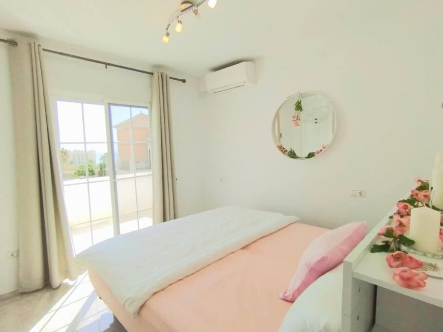 Beautiful 3 Bedroom Townhouse In Urb. Tropicana, Nerja Luaran gambar